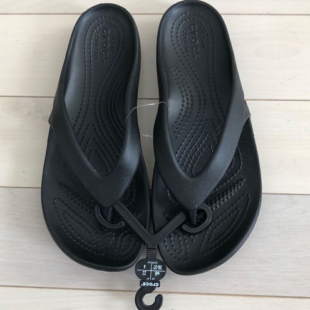 Crocs Women's Kadee II Black Flip Size 6